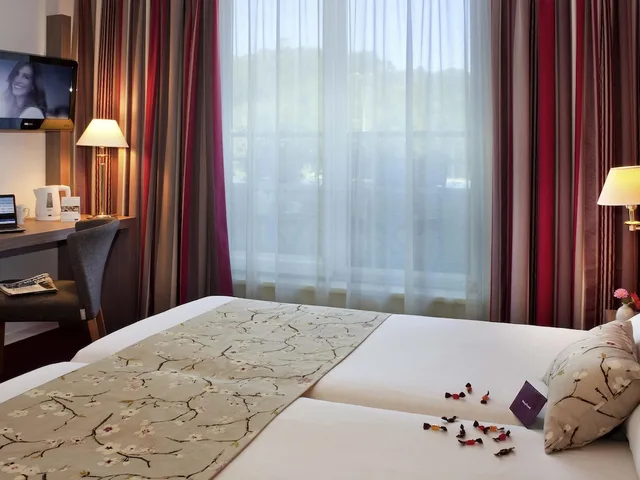 غرفة سوبيريور بسرير مزدوج، Mercure Forbach 5/9