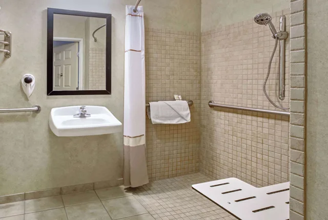 غرفة بسرير مزدوج، La Quinta Inn And Suites By Wyndham Paso Robles 3/3