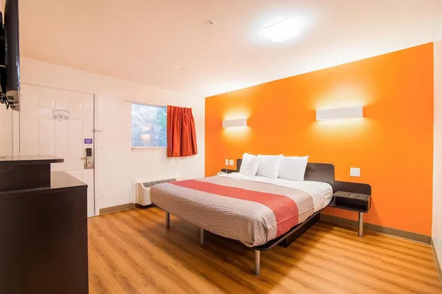 غرفة ديلوكس بسرير كوين بمطبخ صغير للمدخنين، Studio 6 Extended Stay - Augusta, GA - Fort Gordon 5/10
