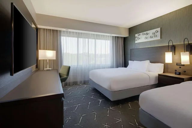 جناح لذوي الإعاقة، Embassy Suites By Hilton Atlanta Perimeter Center 1/4