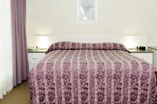 استوديو بسرير كينج مع أريكة، McLaren Vale Motel and Apartments 4/6