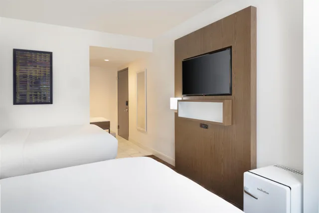 غرفة لذوي الإعاقة، Best Western Premier Empire State Hotel 9/10
