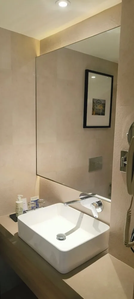 جناح بسريرين منفصلين، Royal Hometel Suites Dahisar Mumbai 4/4