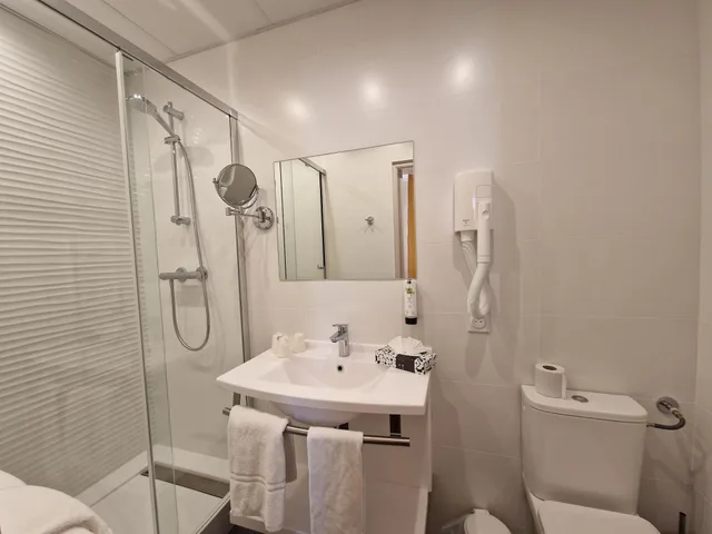 غرفة قياسية ثلاثية، Hotel Les Vignes Blanches 5/6