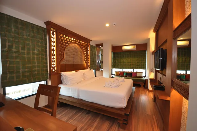 Superior, City View, No Balcony, Bathtub، Chalelarn Hotel 1/1
