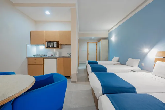 Room, Quadruple, Inland View، Xemxija Bay Hotel (ex Porto Azzurro) 4/9