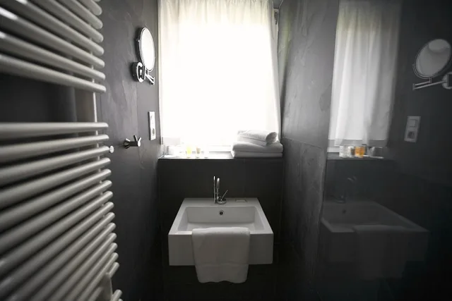 غرفة قياسية بسرير كوين، Hotel Noir 9/10