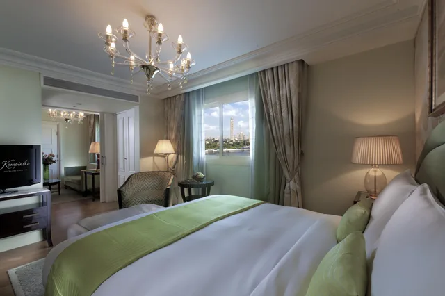 جناح جونيور بسرير مزدوج، Kempinski Nile Hotel 1/1