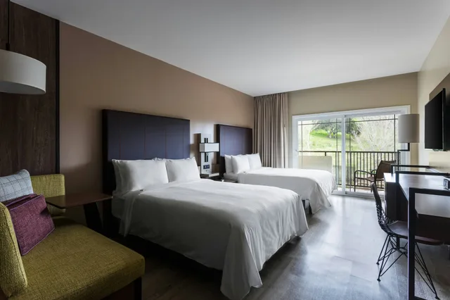 غرفة بسريرين كوين، Santa Ynez Valley Marriott 1/7