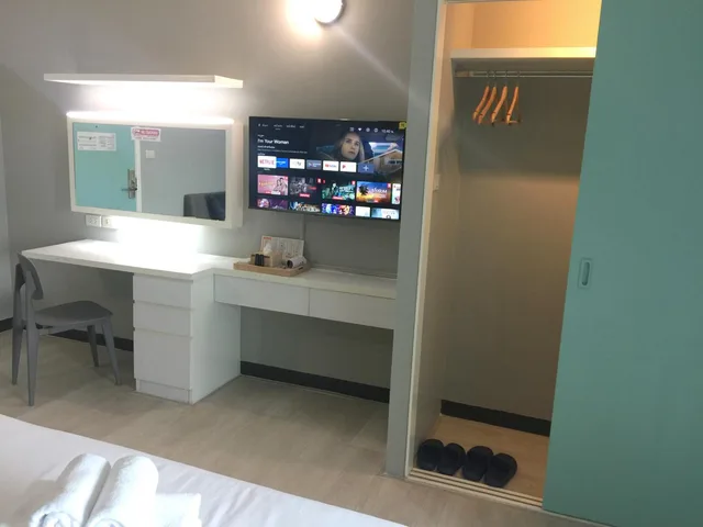 استوديو، Fullroom 77 Srinakarin 5/9