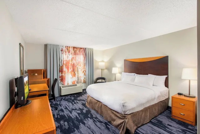 غرفة بسرير كينج لذوي الإعاقة، Fairfield Inn Evansville East 2/7
