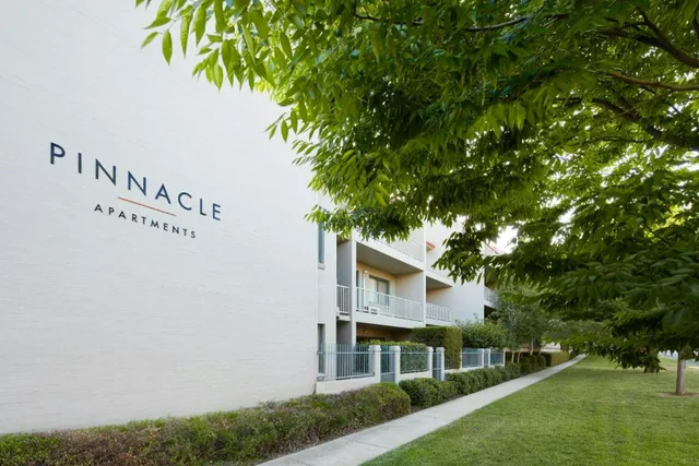 Pinnacle Apartments, Canberra 2/43