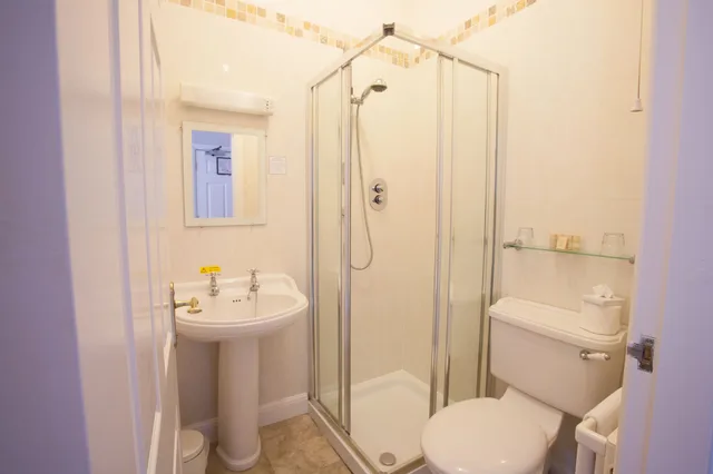 غرفة بريميير بسرير مزدوج، Wortley Hall 3/3