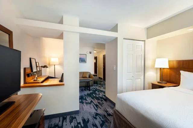 استوديو كبير بسرير كينج مع أريكة، Fairfield Inn & Suites Savannah Airport 2/5