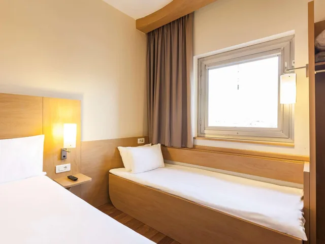 غرفة عائلية، Ibis London Luton Airport 1/6