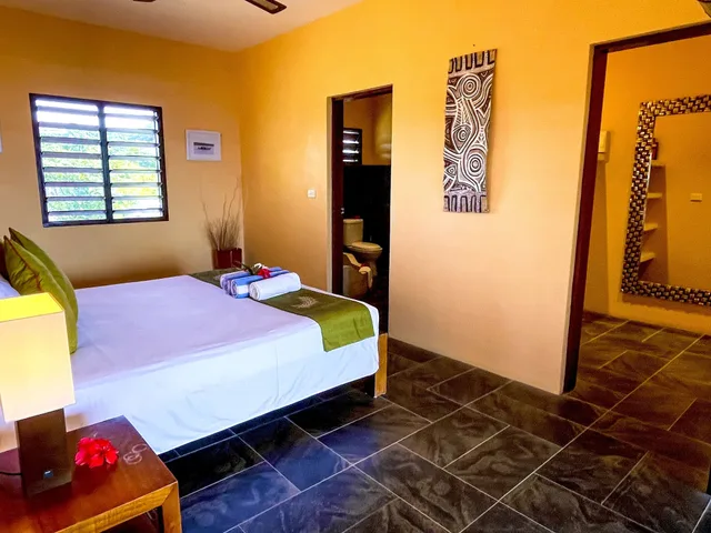 1 Bedroom, Suite, King Bed, Ocean Front، Nasama Resort 4/5