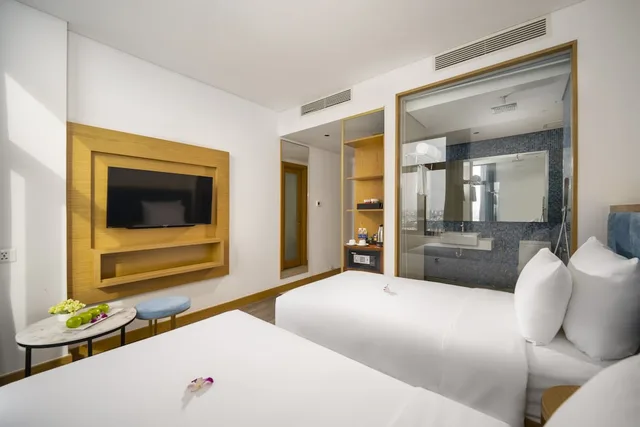 Superior, Twin Beds, San Marino Boutique Danang 5/8