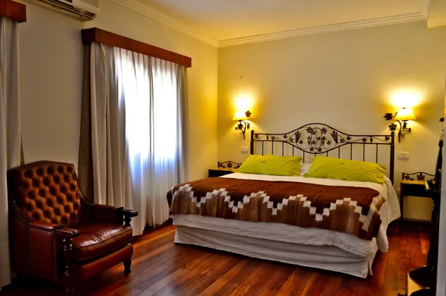 غرفة سوبيريور بسرير مزدوج، Hotel Asturias 1/3