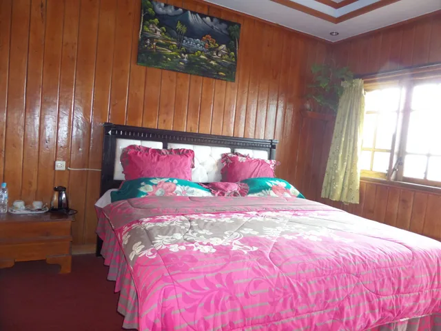 غرفة سوبيريور بسريرين منفصلين، Cemara Indah Hotel 2/10