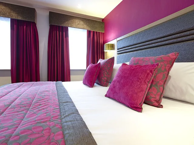 غرفة بسرير مزدوج لذوي الإعاقة، Briar Court Hotel 4/6