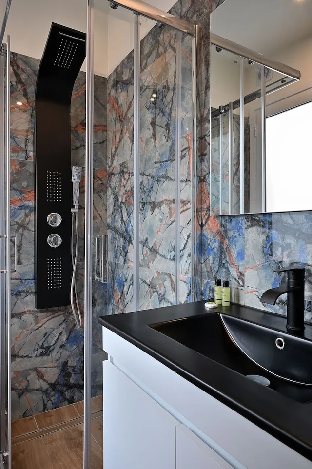 غرفة سوبيريور بسرير كينج، Athens Version Luxury Suites 2/2