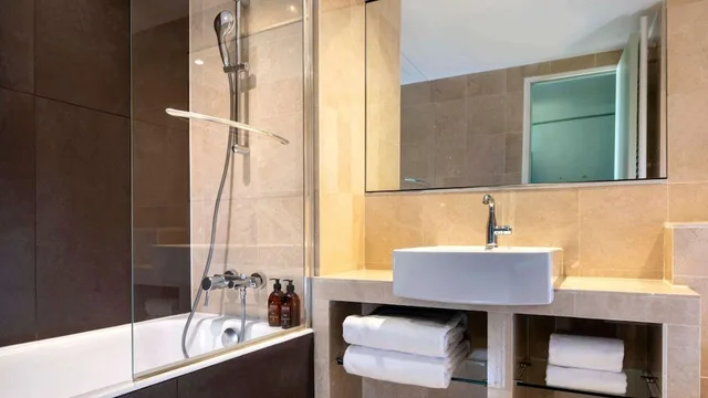 غرفة سوبيريور بسرير مزدوج، HOTEL DES DEUX-ILES 2/2