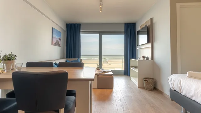 Suite, Double and Bunk Bed, Partial Sea View, No Balcony، Holiday Suites Blankenberge 2/5