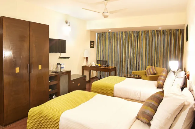 Comfort, King Bed, The Shalimar 8/10