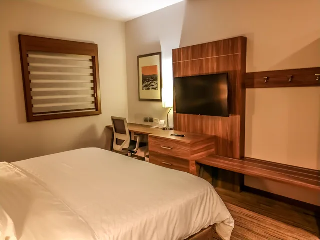 Master, Suite, King Bed, Top Floor، Holiday Inn Express Guaymas 2/5