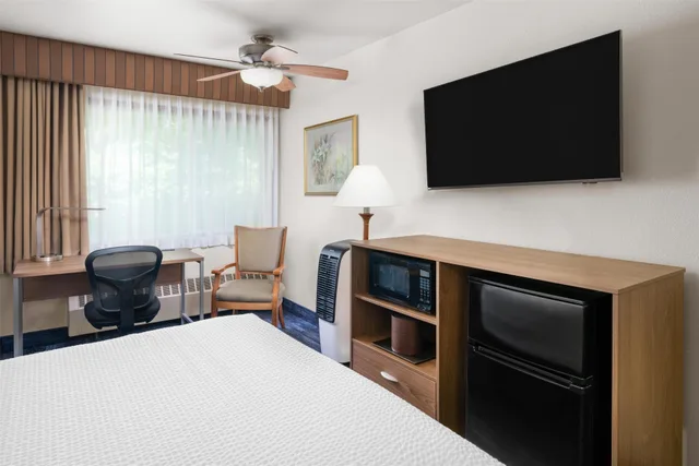 جناح بسرير كوين، Best Western Kodiak Inn 4/6