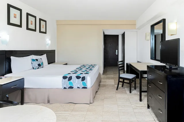 غرفة قياسية بسريرين مزدوجين، Krystal Ixtapa All Inclusive 2/6