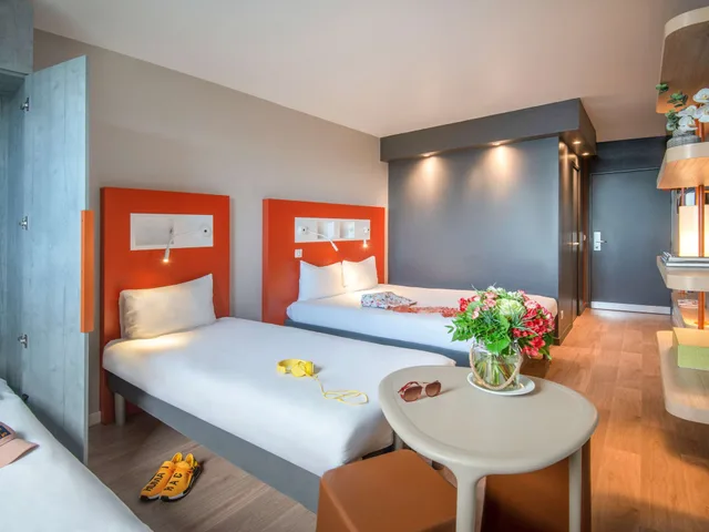 غرفة عائلية بسرير فردي مع أريكة، IBIS BUDGET NICE CALIFORNIE LENVAL 2/10