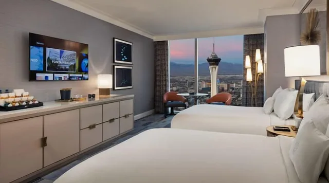 Gold, 2 Queen Beds, Mountain Best View، Fontainebleau Las Vegas, MICHELIN Key Award Hotel 1/2