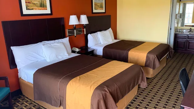 غرفة بسريرين مزدوجين للمدخنين، Western Motel 1/1