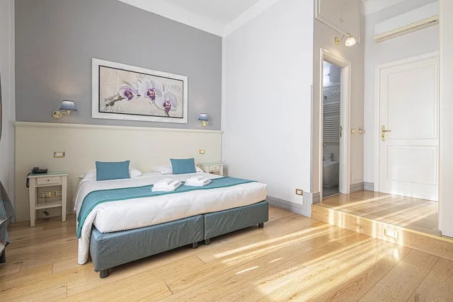 Standard, Twin Beds, Domus Castrense 3/10