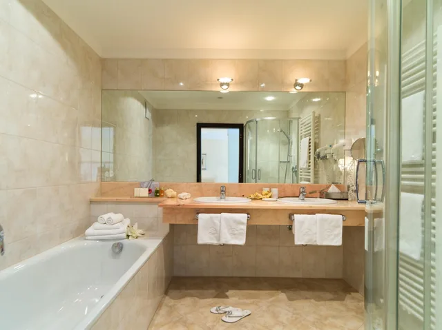 غرفة ديلوكس بسرير مزدوج بإطلالة على الجبل بشرفة، Villa Eden The Private Retreat 4/5