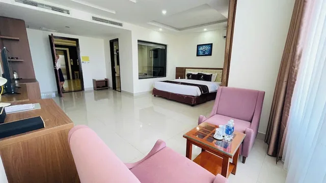 جناح تنفيذي بسرير مزدوج، Phu Cuong Beach Hotel 8/10