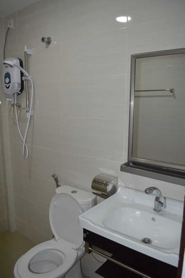 غرفة بسرير كوين، Angsoka Hotel Teluk Intan 1/1