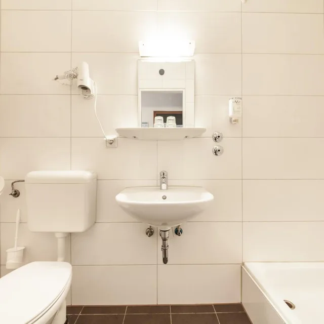 غرفة بسرير مزدوج، Hotel Ahl Meerkatzen 8/8
