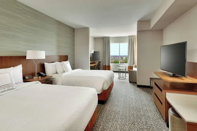 جناح جونيور بسريرين كوين مع أريكة لذوي الإعاقة، Fairfield Inn & Suites by Marriott Springfield North 1/3