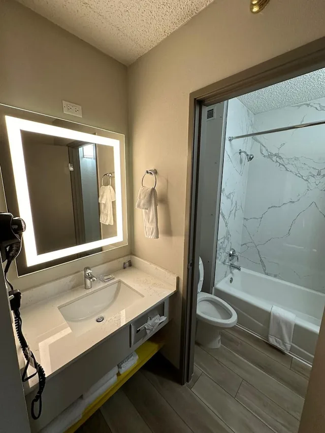 غرفة بسريرين كوين، Days Inn by Wyndham Mandan Bismarck Area 9/10