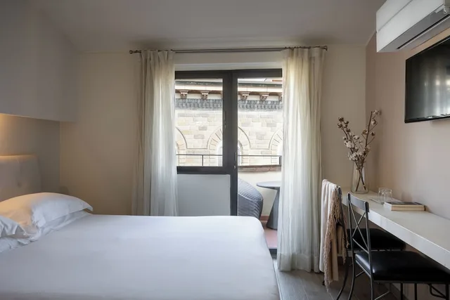 Panoramic, Penthouse, 1 Queen and 1 Murphy Bed, Queen Murphy Bed, Relais Piazza Signoria 2/9