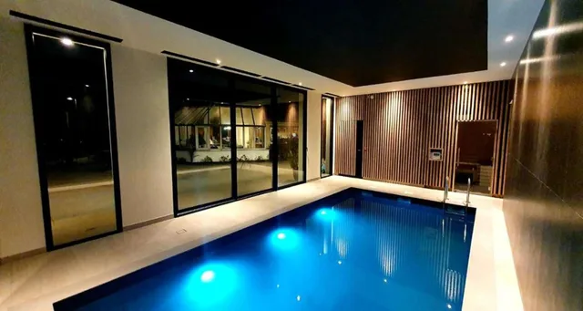 جناح بسرير كينج مع أريكة، Best Western Armor Park Dinan 1/2