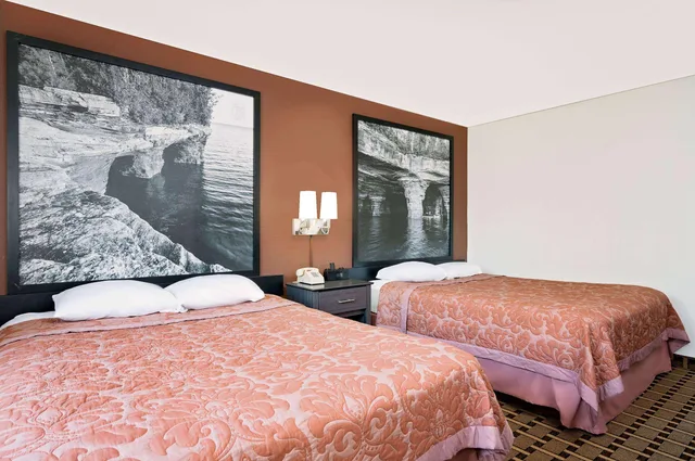 غرفة بسريرين كوين، Super 8 by Wyndham Ashland 1/1