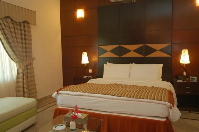 Deluxe King, Hotel One Jinnah 1/2