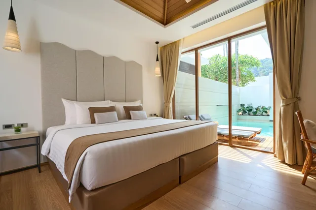 Pool, Villa, King Bed, Malisa Villa Suites 4/9