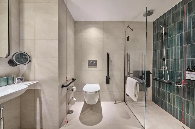 غرفة بسرير كينج لذوي الإعاقة، Hyatt Regency London Blackfriars 5/6