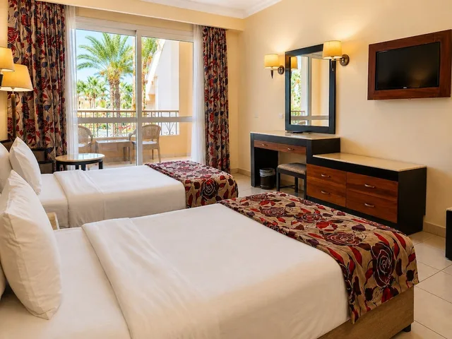 Garden, Classic, Twin Beds، Regency Plaza Aqua Park Spa Resort 6/10