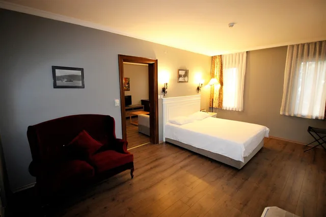 شقة عائلية بسرير مزدوج وسريرين منفصلين، Montania Town Hotel Mudanya 3/6