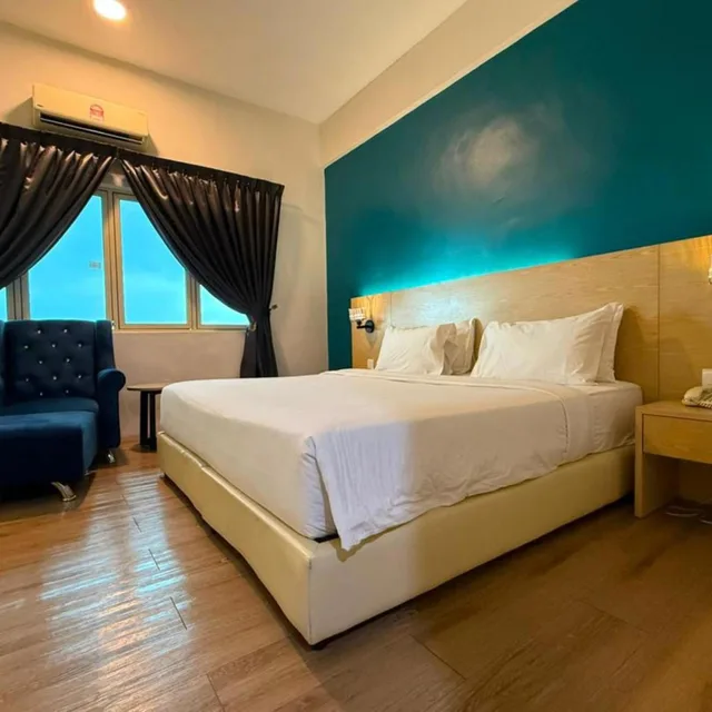 غرفة سوبيريور بسرير مزدوج، Kingston Hotel 25 at Summit Signature Batu Pahat 1/7